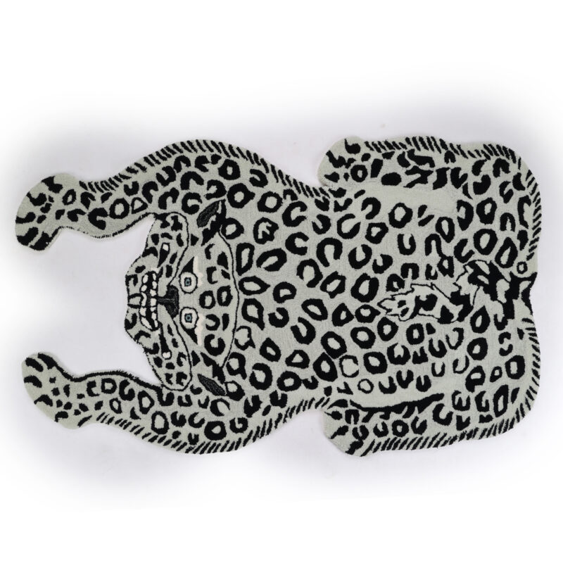 A Hand-Tufted Wool Rug with Prowling Prestige (2)