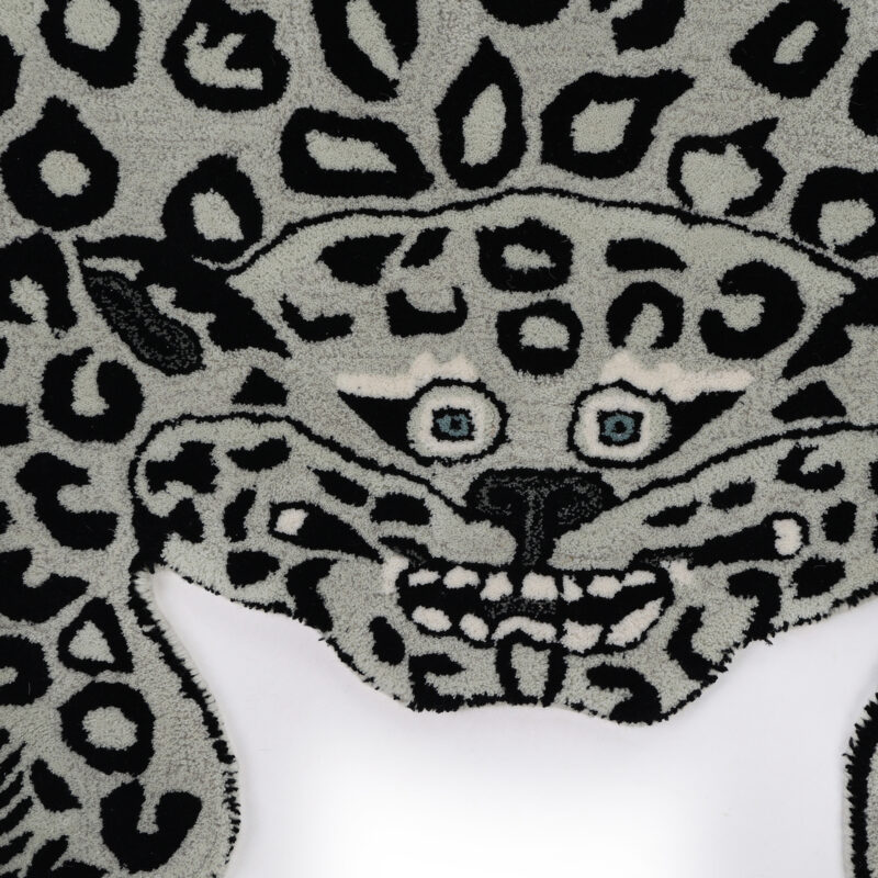 A Hand-Tufted Wool Rug with Prowling Prestige (5)