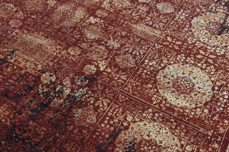 EF-6993_RED-GL-141-SILK_8X10_SKU-143249-DR1_Ruby-PR-9-scaled-1